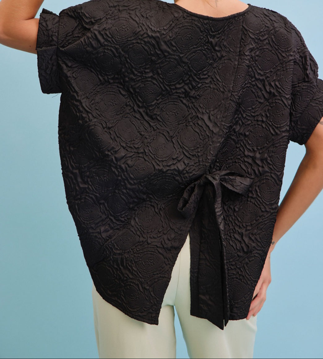 Noir Bow Top
