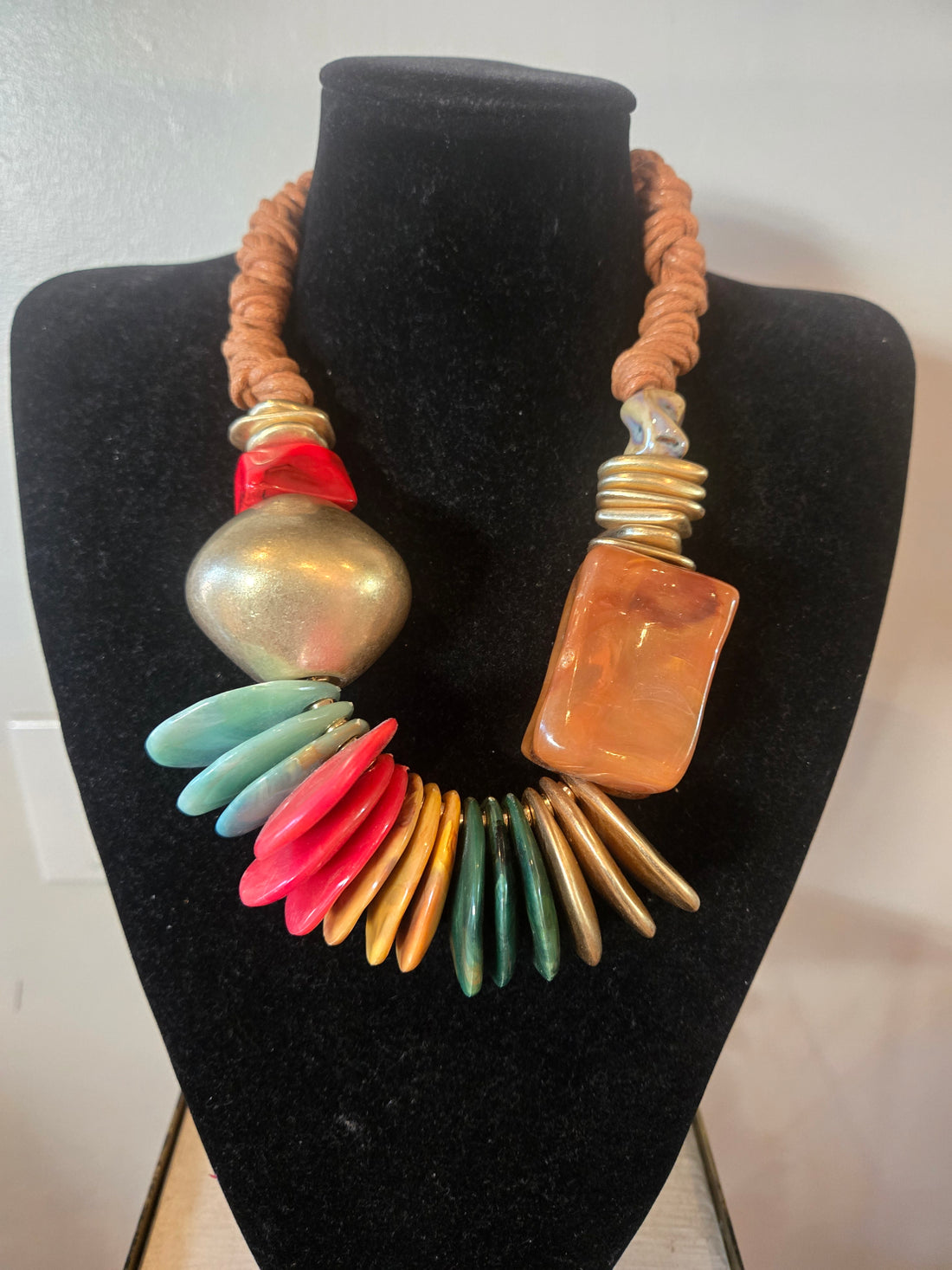 The Artistic Multi Color Necklace